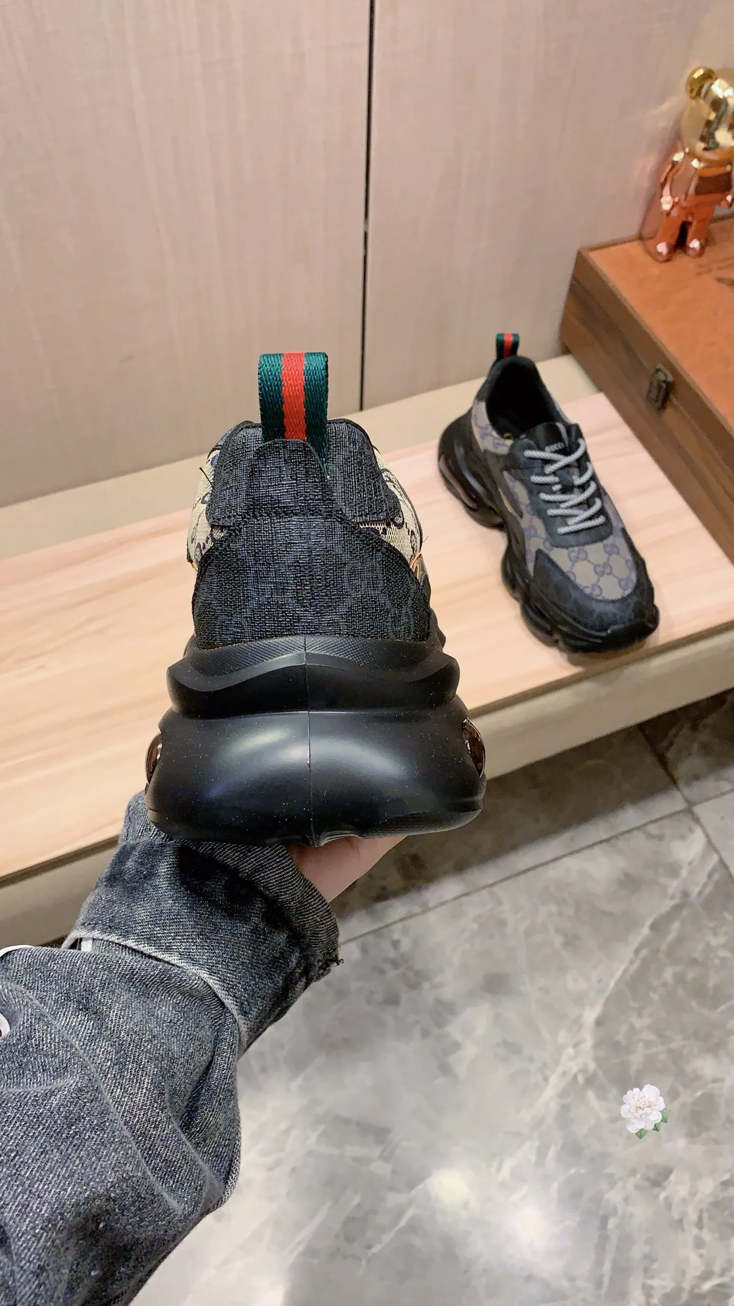 Men's men's shoes💰460💰💰🎩🎩[Lightning][Lightning] "Gucci*" latest • popular casual shoes, top brand [seduce] luxury ~ purchasing agency, top ~ quality. [Strong] The upper is made of imported breathable cowhide with material ➕ breathable sheepskin feet (•) and fine workmanship. The original stylish and stylish soft rubber wear-resistant and non-slip outsole is light and comfortable on the feet. The real thing looks better when photographed. 012: code: 38-44, 4️⃣ colors selected